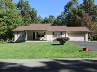 169 Lincolnshire Dr, Crossville, TN 38555