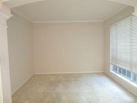 3rd image of 23118 Willow Canyon Dr