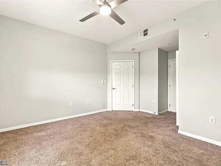 15417 Bellamar Cir #812 — Photo 22