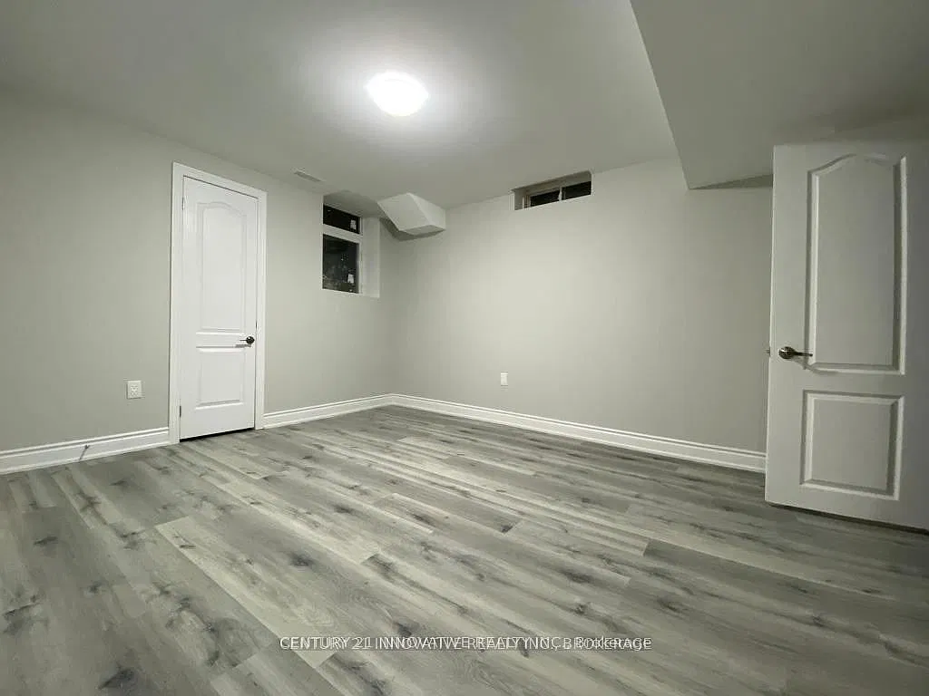 2 bed, $1,900 — Photo 4