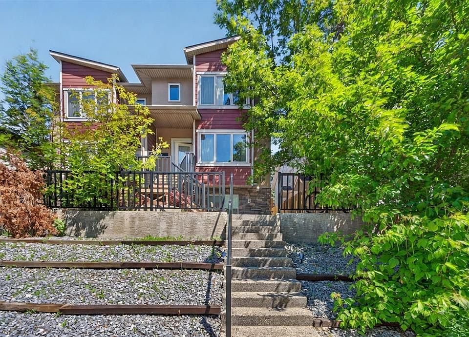 1st image of 530 E 56th Ave SW #2