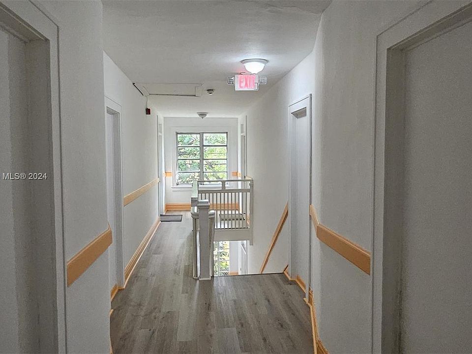 1st image of 114 Antilla Ave