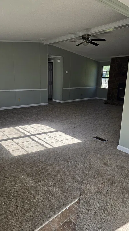 3 bed, 2.0 bath, 1848 sqft, $1,000 — Photo 2