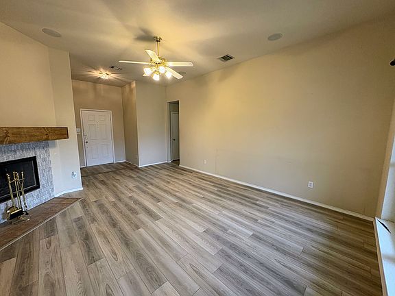 5th image of 913 Tourmalin Dr