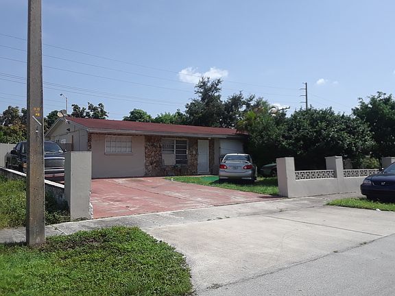 2nd image of 4945 NW 182nd St