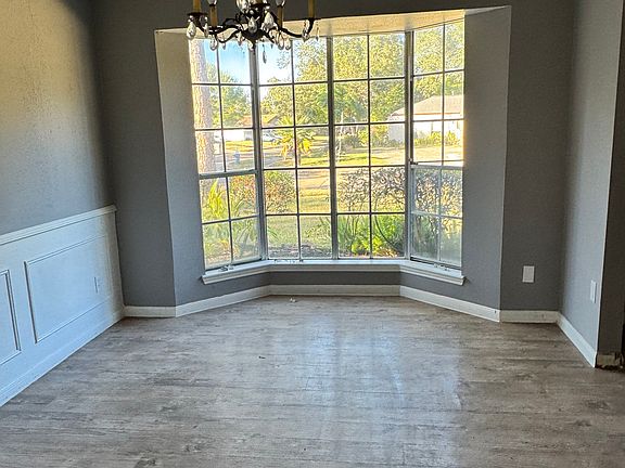 3rd image of 10535 Newborough Dr
