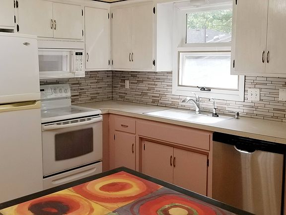 2nd image of 12804 Country View Ln