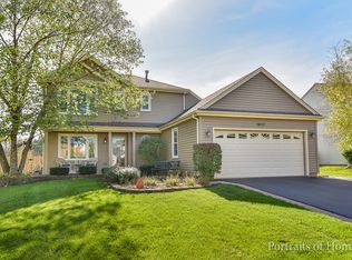 1410 Rose Ct, Carol Stream, IL 60188