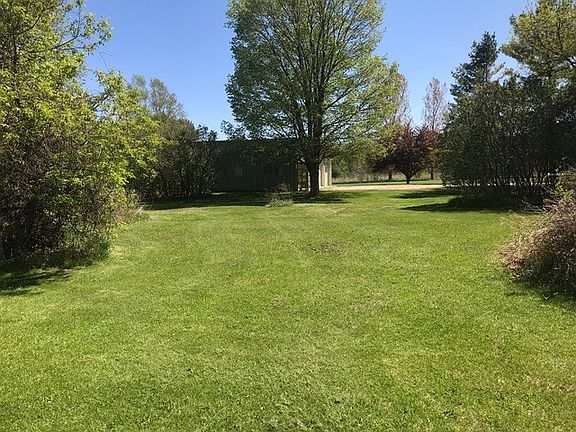 2nd image of 3658 N 18th Ave