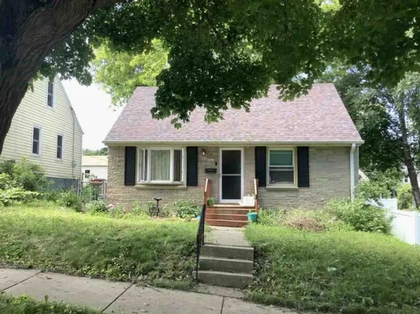 3819 South Arctic AVENUE, Saint Francis, WI 53235