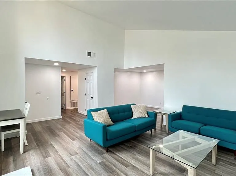 2061 W Redlands Blvd #20D — Photo 2
