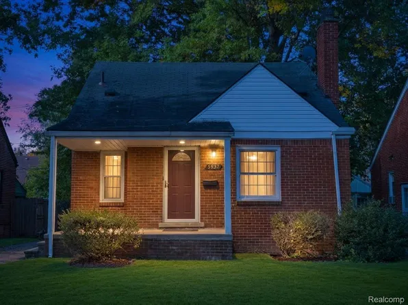 5937 Radnor St, Detroit, MI 48224
