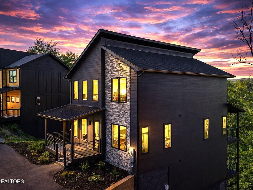 1st image of 1345 Reedmont Way