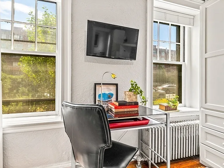 1945 Commonwealth Ave #7 — Photo 7