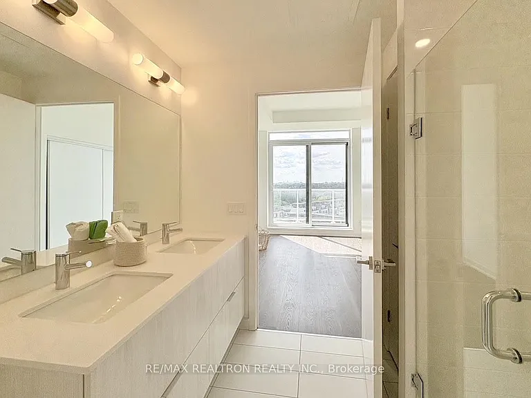 6 David Eyer Rd #Penthouse 915 — Photo 16