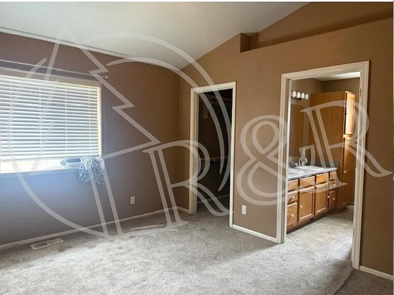 1576 Iron Horse Rd — Photo 7