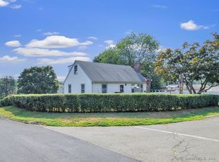 8 Fox Hill Ter, Ansonia, CT 06401