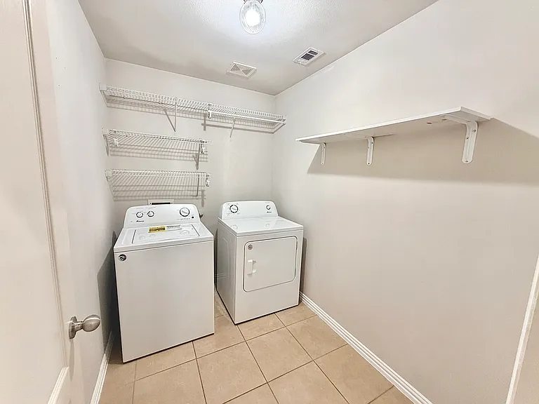 980 Bridle Bit Dr — Photo 22
