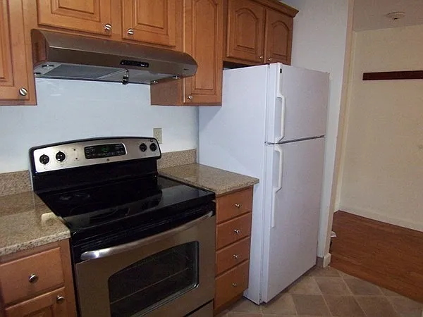 1 Watermill Pl #426 — Photo 4