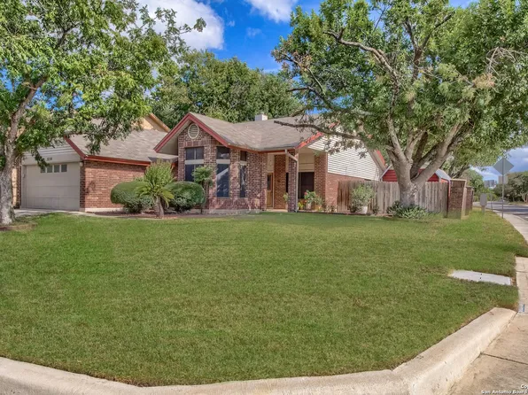 3239 TREE GROVE DR, San Antonio, TX 78247