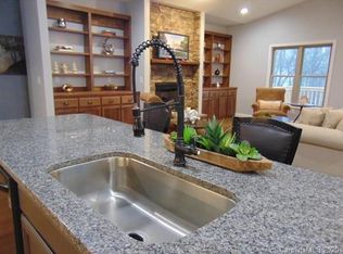 536 Middle Connestee Trl, Brevard, NC 28712