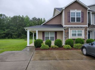 240 Collinwood Dr, Raeford, NC 28376