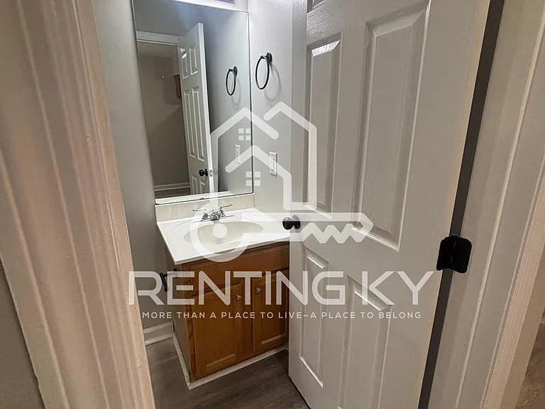 1027 Brooklyn Blvd — Photo 6