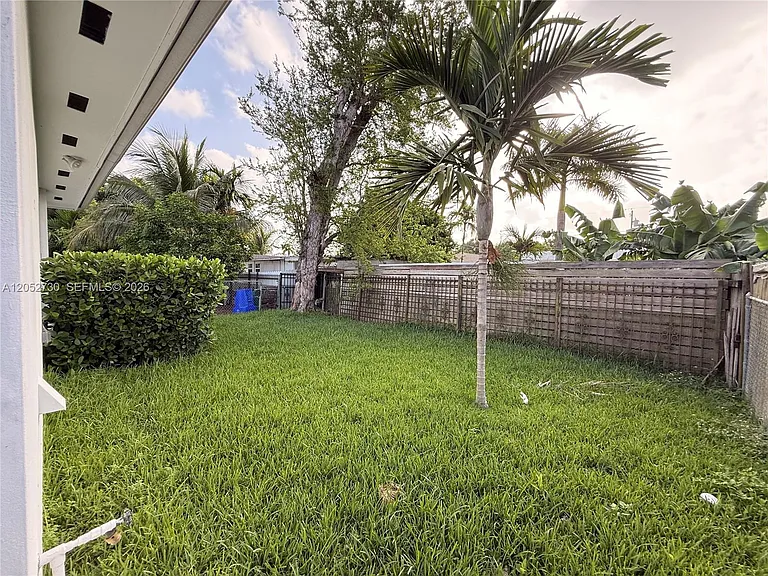 3027 NW 23rd Ave #2 — Photo 20