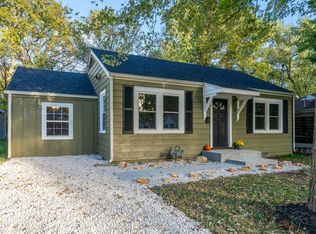1110 S New Ave, Springfield, MO 65807