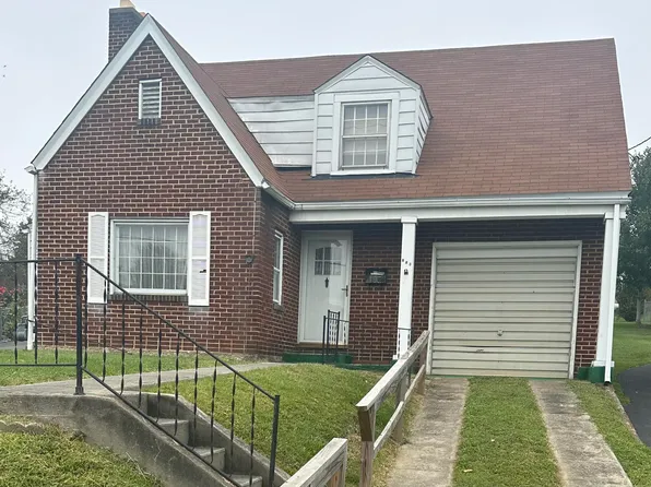 226 E Madison St, Covington, VA 24426