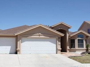 424 Desert Dandelion St, Horizon City, TX 79928