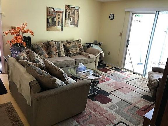 3rd image of 520 Orange Dr APT 10