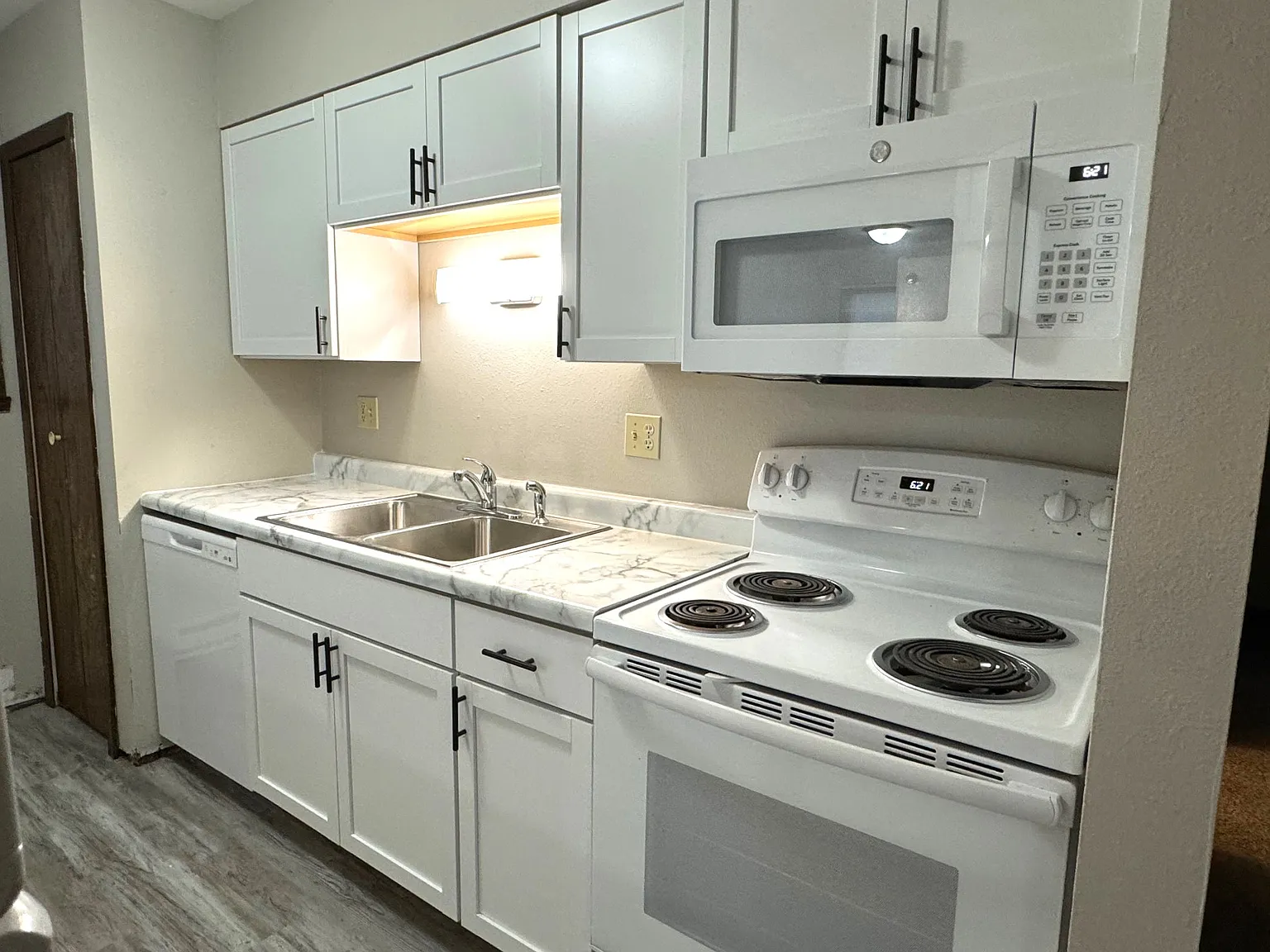 3 bed, 1188 sqft, $1,275 — Photo 1