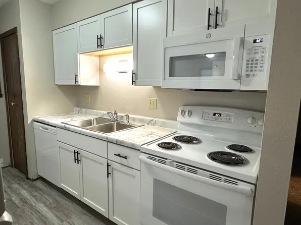 1609 11th Ave N #1, Fargo, ND 58102