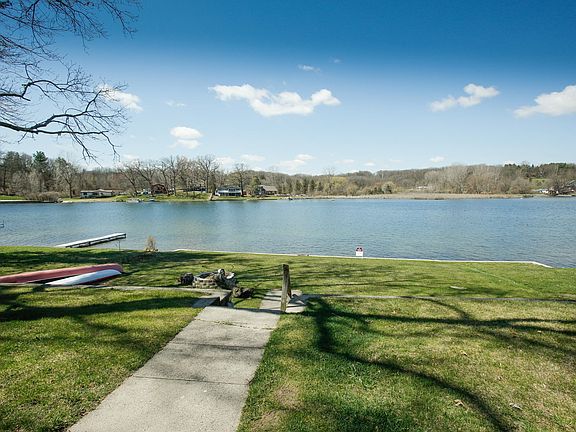 27142 oak dr-104