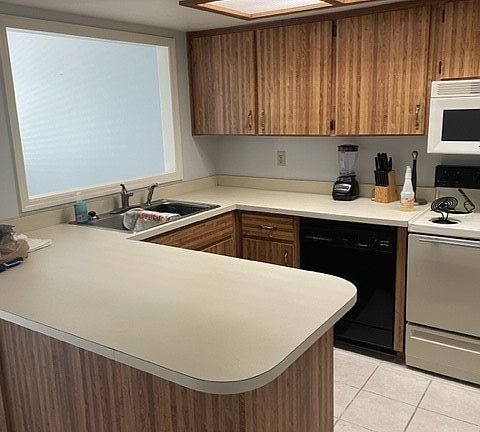 5th image of 1561 Lakeview Dr Unit 961