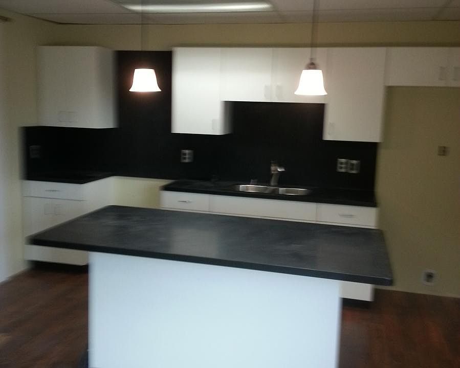 Custom center island with pendant lights