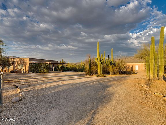 4th image of 650 N Camino Del Codorniz