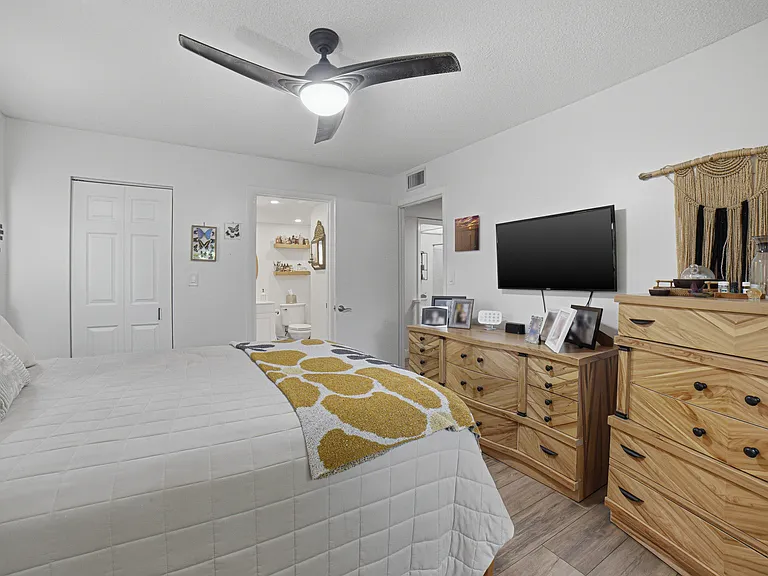 9412 S Belfort Cir #115 — Photo 11
