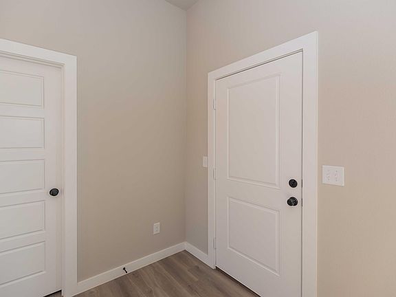 4th image of 4906 Stoney Fork St