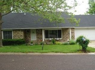 4201 Defoe Dr, Columbia, MO 65203