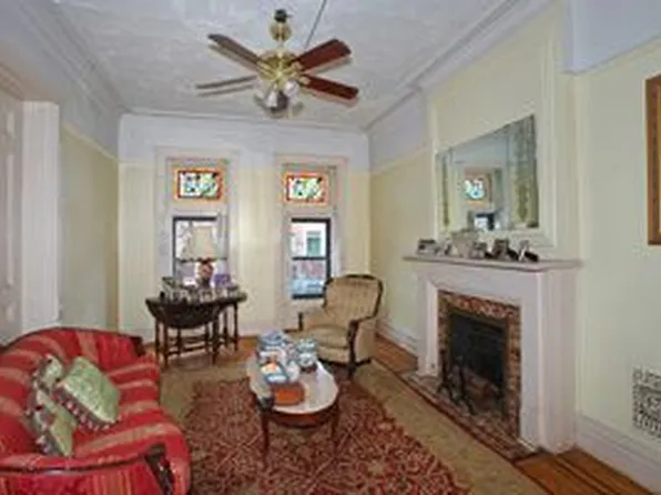 1234 Dean Street image 1 of 7