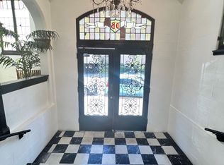 The Du Barry, Los Angeles, CA 90020