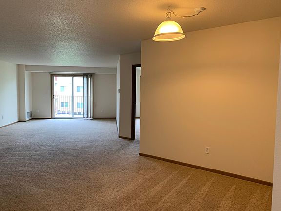 3rd image of 4333 15th Ave S APT 225