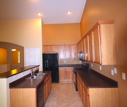 5th image of 2359 E Sequoia Dr