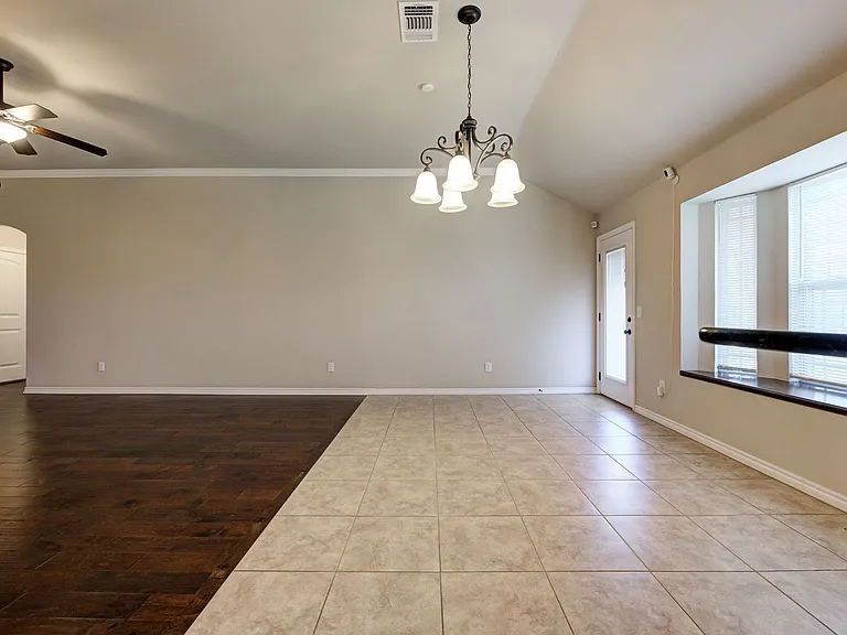 915 Lazywood Dr — Photo 19
