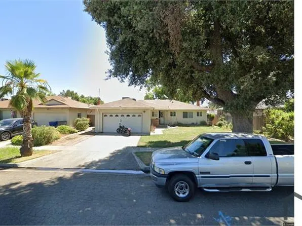 4894 N Gearhart Ave, Fresno, CA 93726