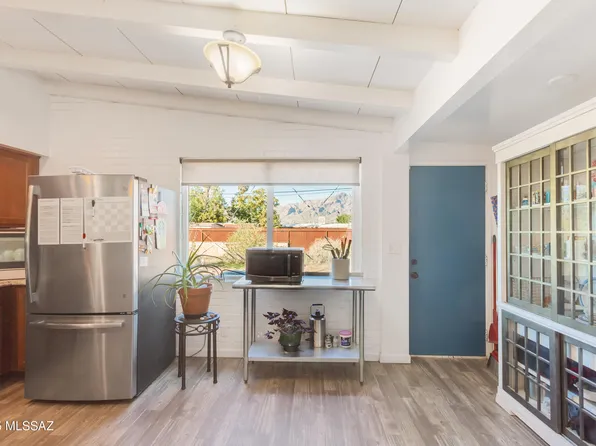 3927 E Lind Rd, Tucson, AZ 85712