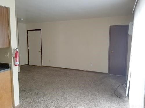 5th image of 1322 Imperial Ct APT B