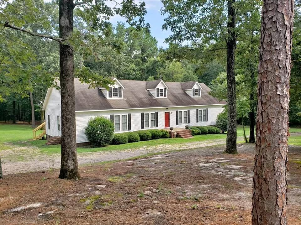 1st image of 731 Manor Hills Rd